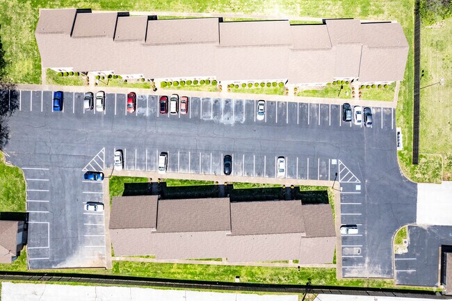 Building Photo - The Laurel Cove