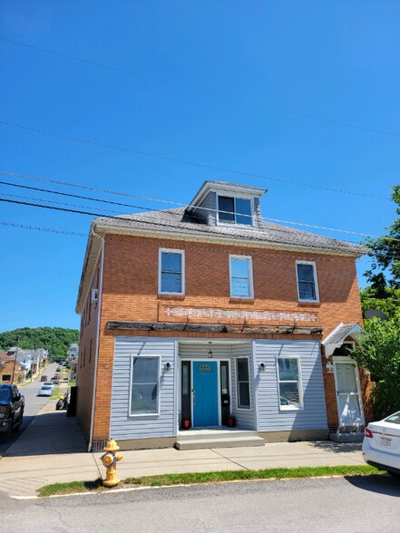 Building Photo - 440 Franklin Ave