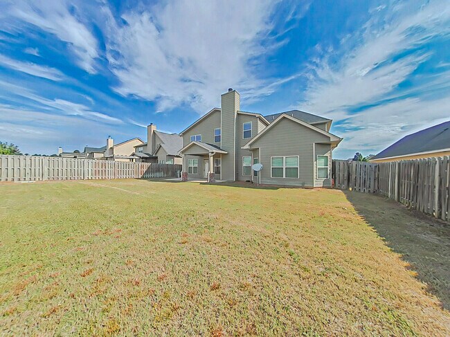 Building Photo - 2476 Sunflower Dr