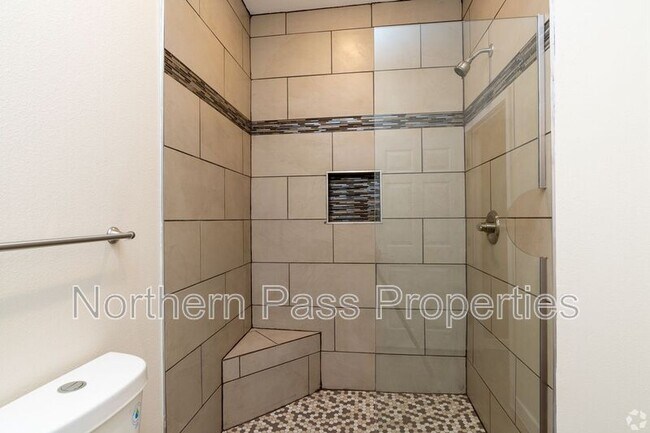 Building Photo - 9779 McCombs St