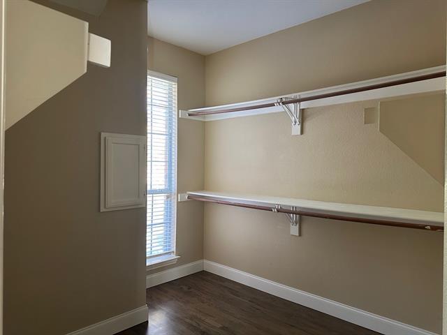 Building Photo - 5520 S Briar Ridge Cir