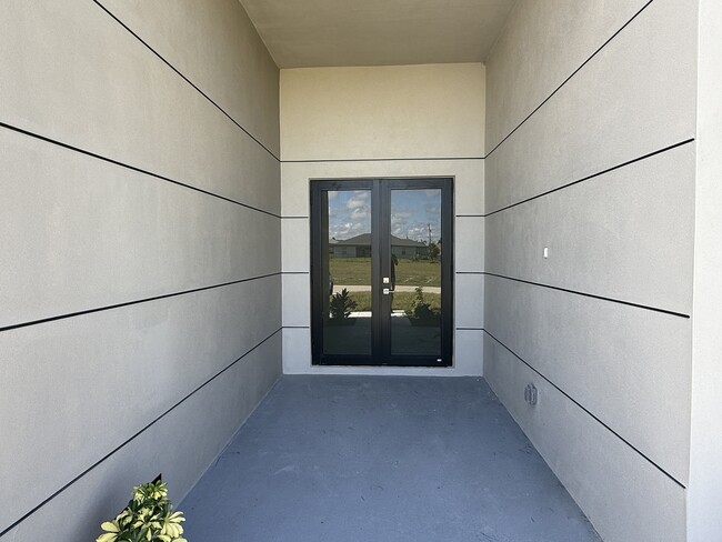 Building Photo - 4238 NW 34th St
