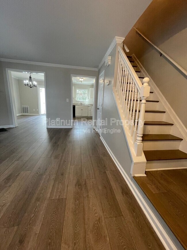 Building Photo - 3575 Kennesaw Station Dr