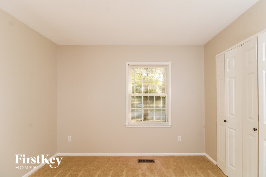 Building Photo - 1724 Waverly St