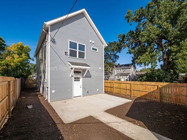 Building Photo - 130 N Guilford Ave