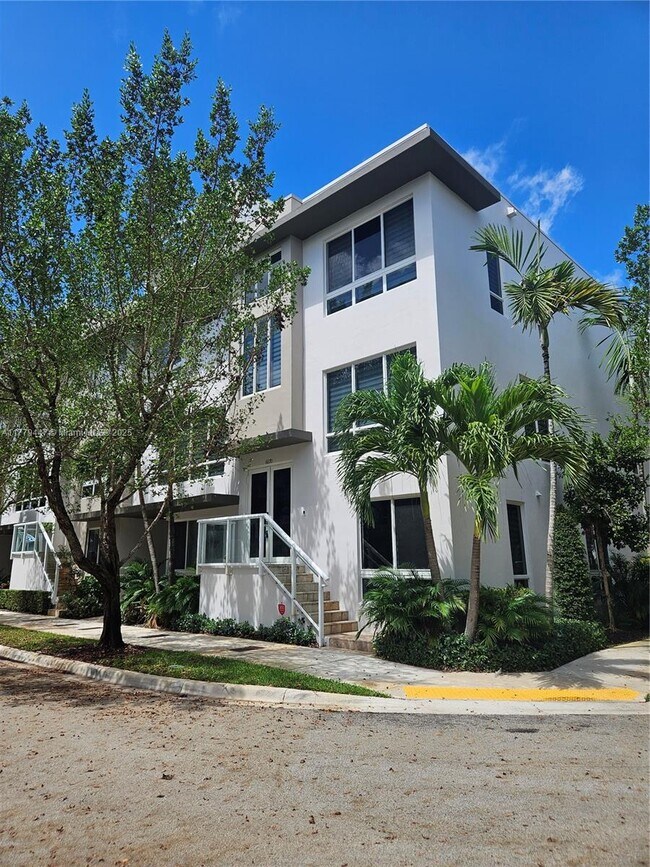 Primary Photo - 6670 NW 105th Ct