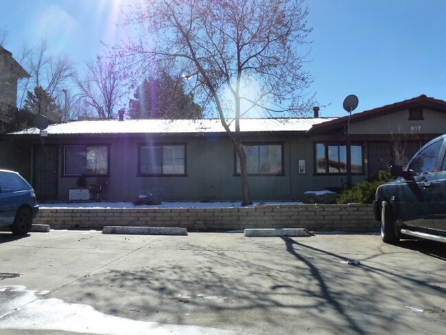 Primary Photo - 623-629 Dameron Dr