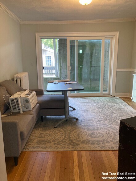 Building Photo - 15 Radnor Rd