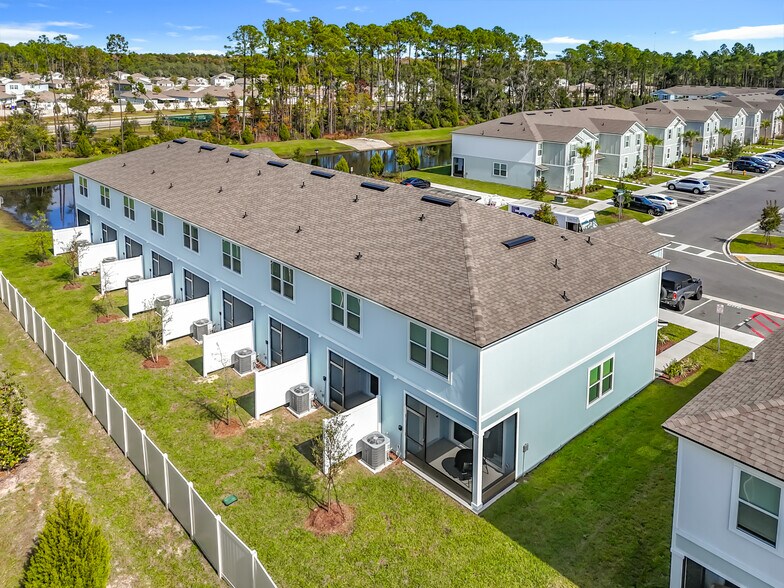 Building Photo - 53 Palmones St