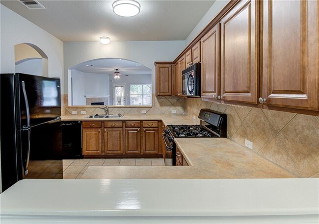 Building Photo - 351 Black Cap Run