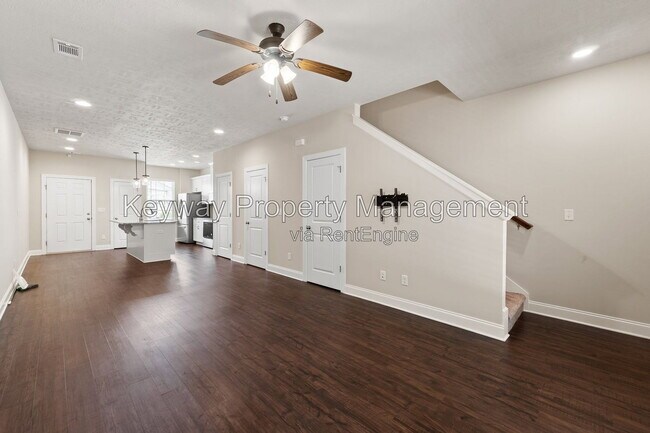 Building Photo - 1842 Butternut Dr