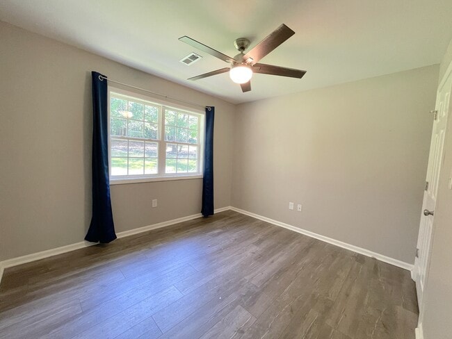 Building Photo - 140 NC-24