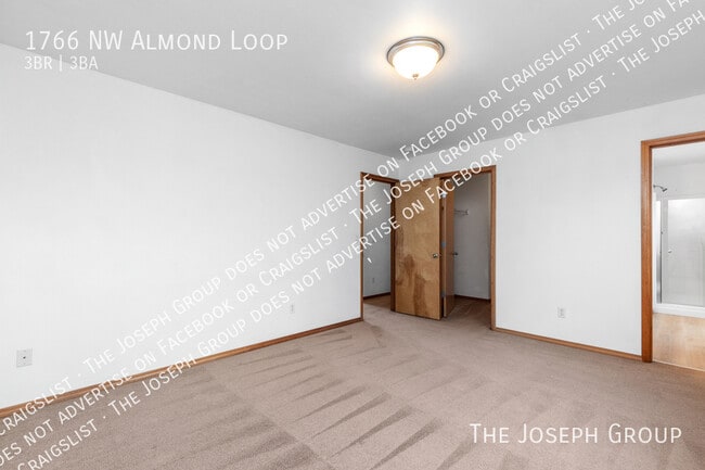 Building Photo - 1766 NW Almond Loop