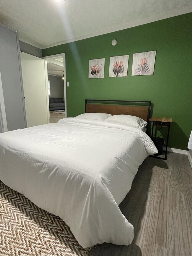 Building Photo - 127 Clearfield St