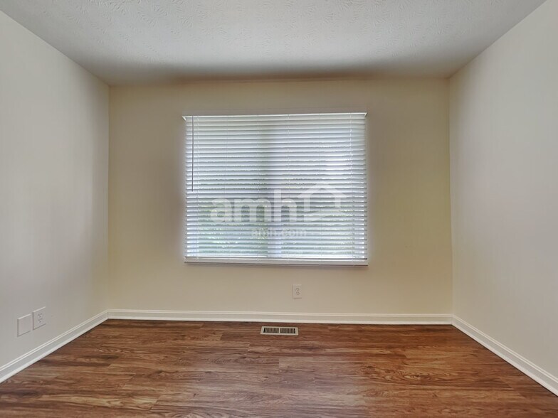 Building Photo - 5001 Open Meadow Dr