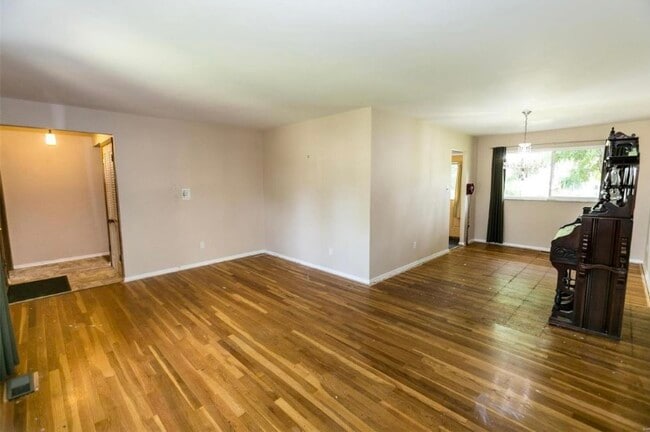 Building Photo - 2264 McKelvey Rd