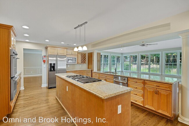 Building Photo - 4 br, 4 bath House - 1109 Winding Dr