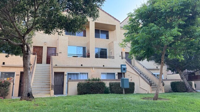 Building Photo - 1 Bedroom in Venetian Gated Community