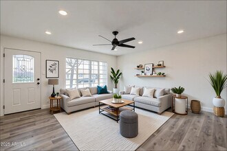 Building Photo - 8124 E Whitton Ave