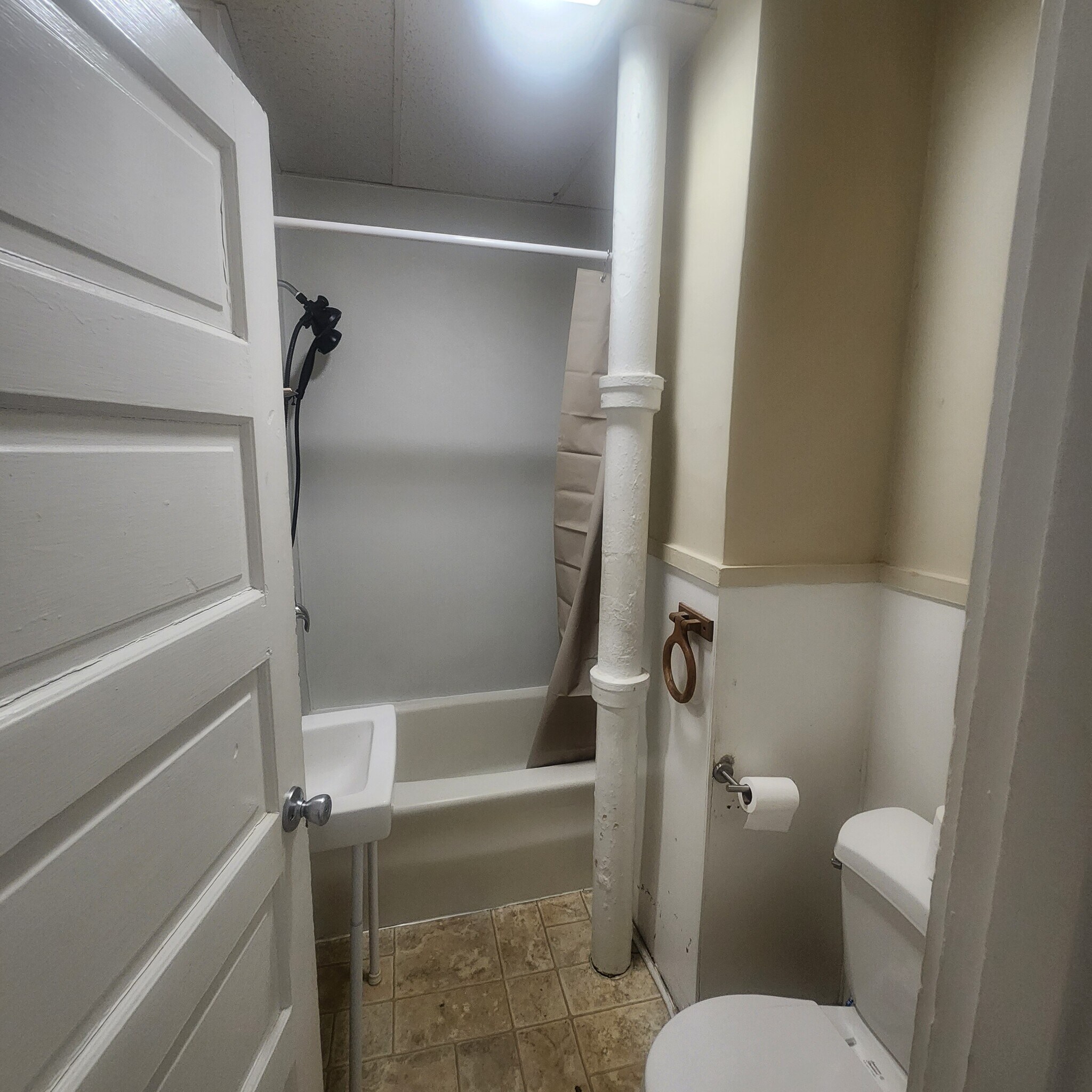 Building Photo - 101 Crawford Ave