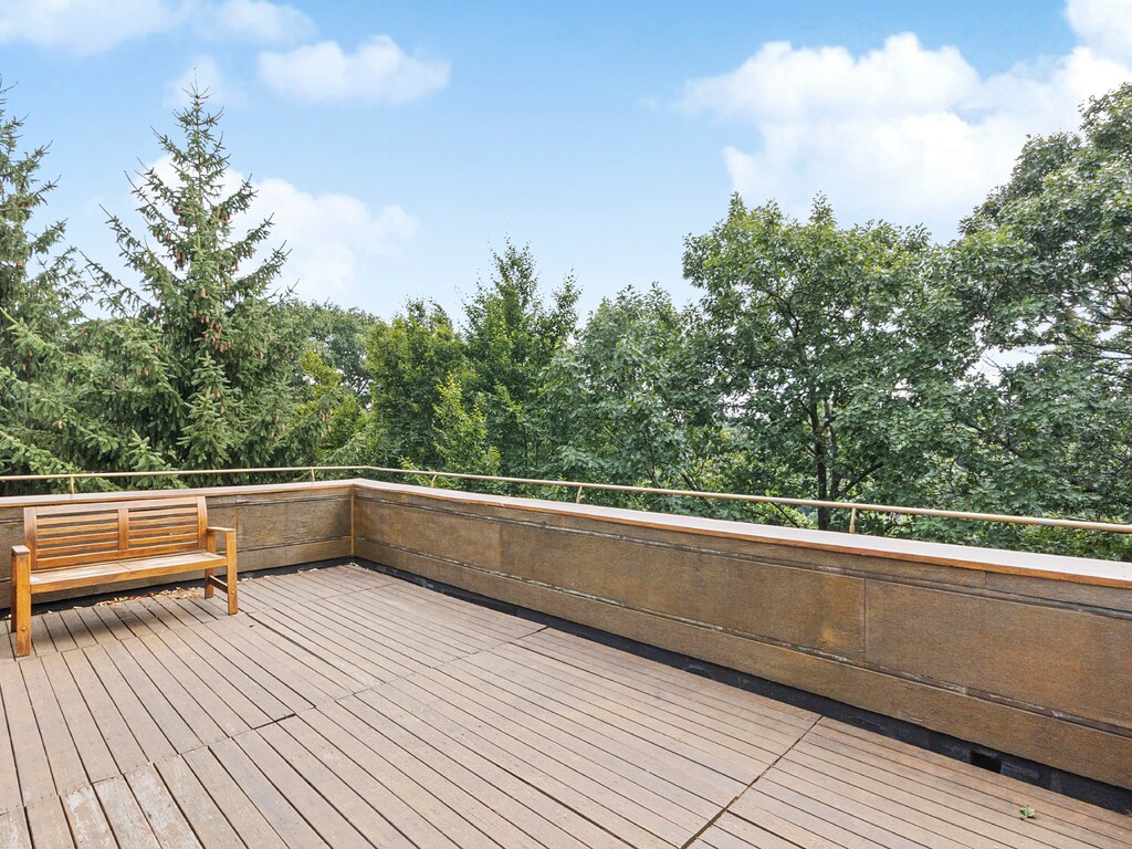 Building Photo - 170 Rawson Rd