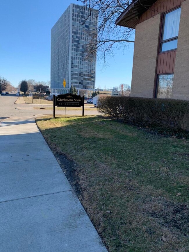 Building Photo - 1575 Cherboneau Pl