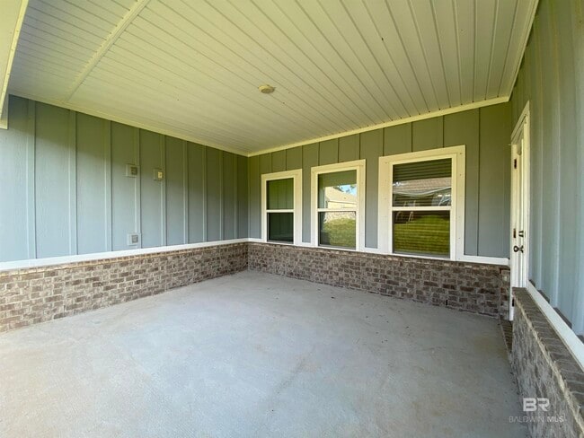 Building Photo - 9102 Diamante Blvd