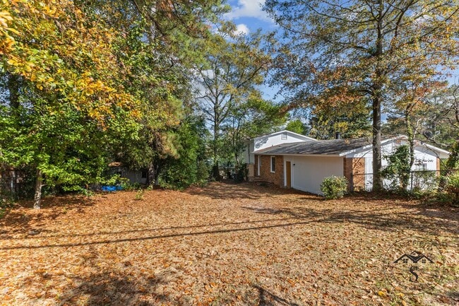 Building Photo - 5511 Canberra Ave