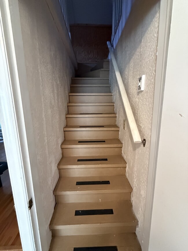 Building Photo - 130 Bobby Rash Rd