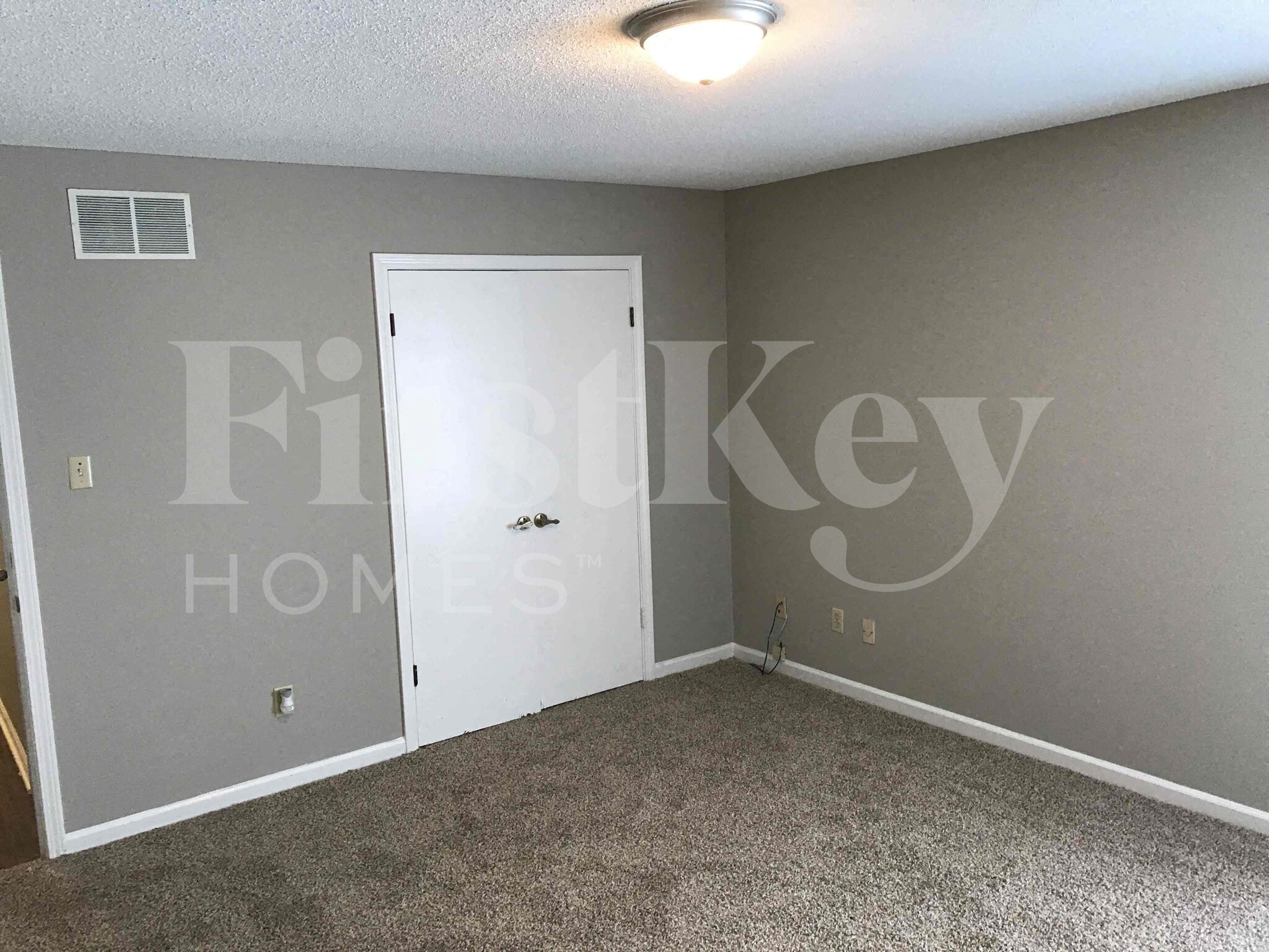 Building Photo - 5015 Hickory Bark Dr