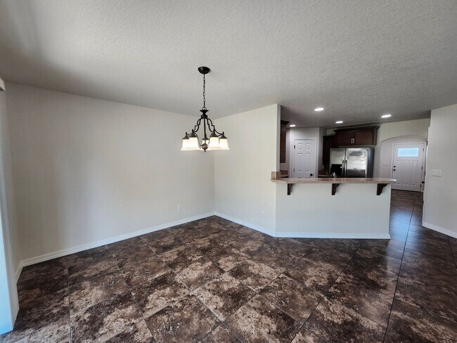 Building Photo - $700 Move-in Special! Beautiful South Richland 3 bed, 2.5 ba + Bonus Room