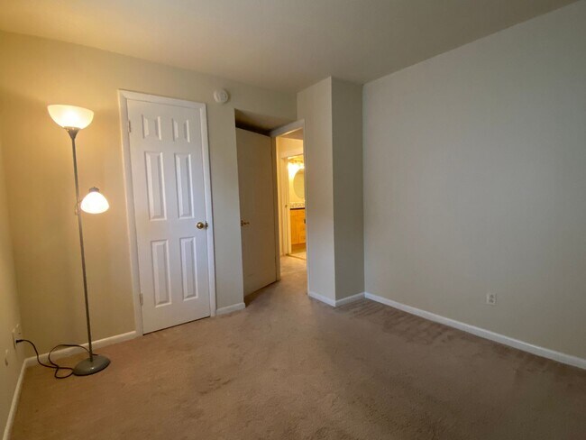 Building Photo - SHADOWLAWN HEIGHTS