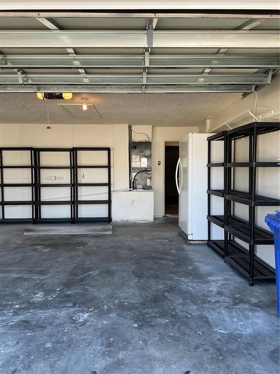 Building Photo - 5821 Taywood Dr