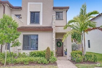 Building Photo - 360 NE 208th Terrace