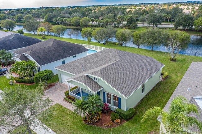 Building Photo - 10671 SW Waterway Ln