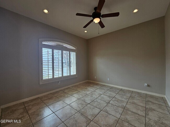 Building Photo - 6713 Capitan Ridge