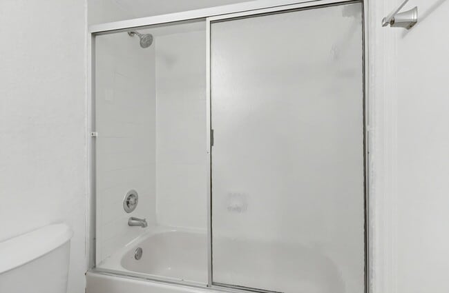 Building Photo - 701 NW 19th St