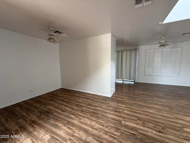 Building Photo - 16828 S Aqua Ct