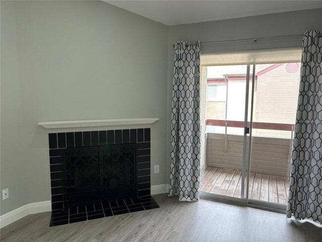 Building Photo - 10263 Gandy Blvd N