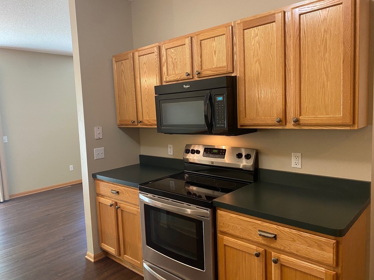 Building Photo - 7874 Garland Ln N