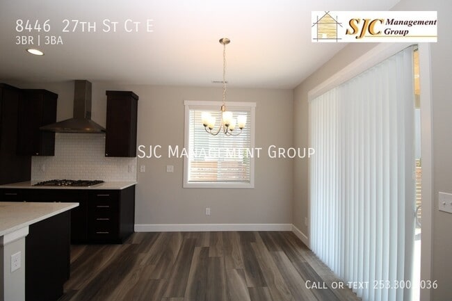 Building Photo - 8446 27th St Ct E