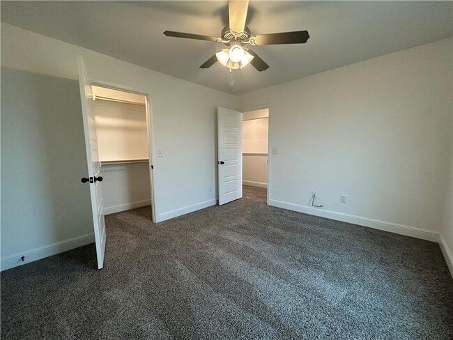 Building Photo - 2111 Periwinkle Pl