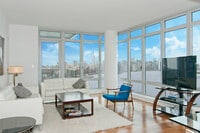 Building Photo - La Renata