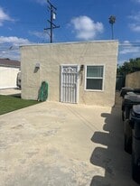 Building Photo - 1241 E 88th Pl