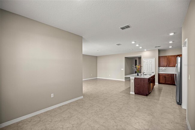 Building Photo - 5828 SW 76th Ct