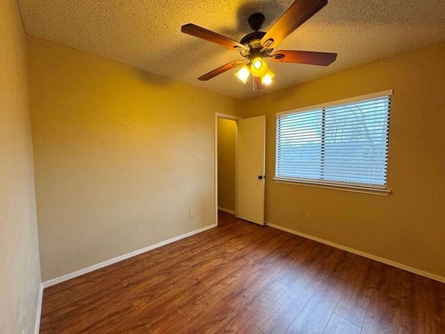 Building Photo - Come see this great single-story home available in Buckingham Estates subdivision!