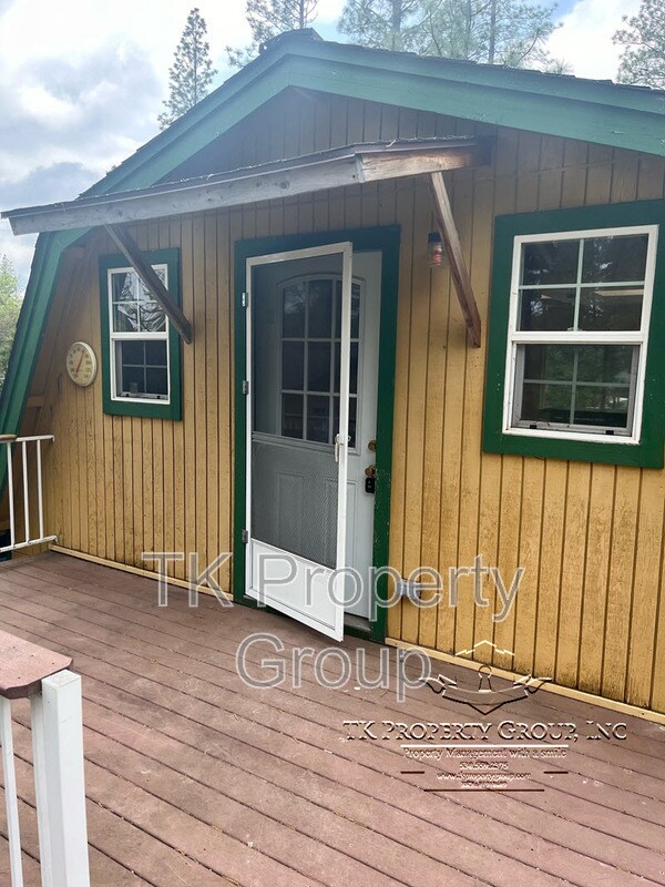 12817 Squirrel Creek Rd 12817 Squirrel Creek Rd Grass Valley CA 95945