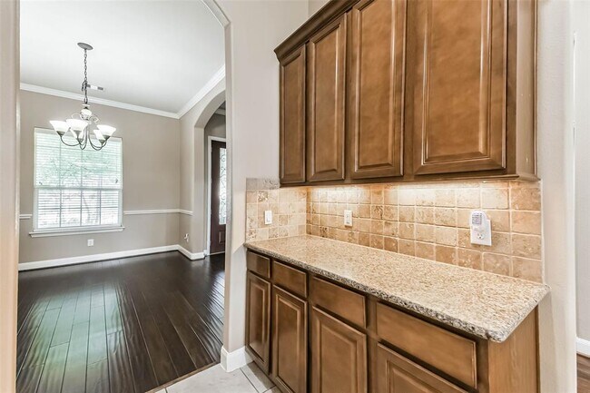 Building Photo - 13911 Desert Trace Ct