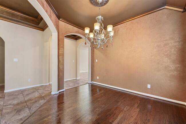 Building Photo - 20281 Southwood Oaks Dr