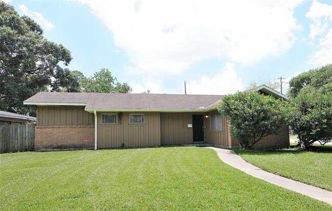 Primary Photo - 4629 Carleen Rd